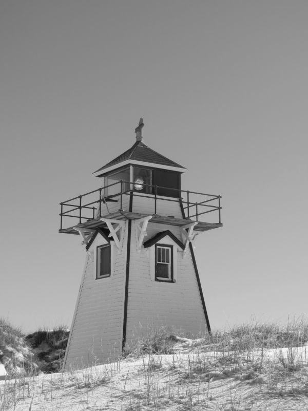 BlackAndWhite_Lighthouse_in_Winter
