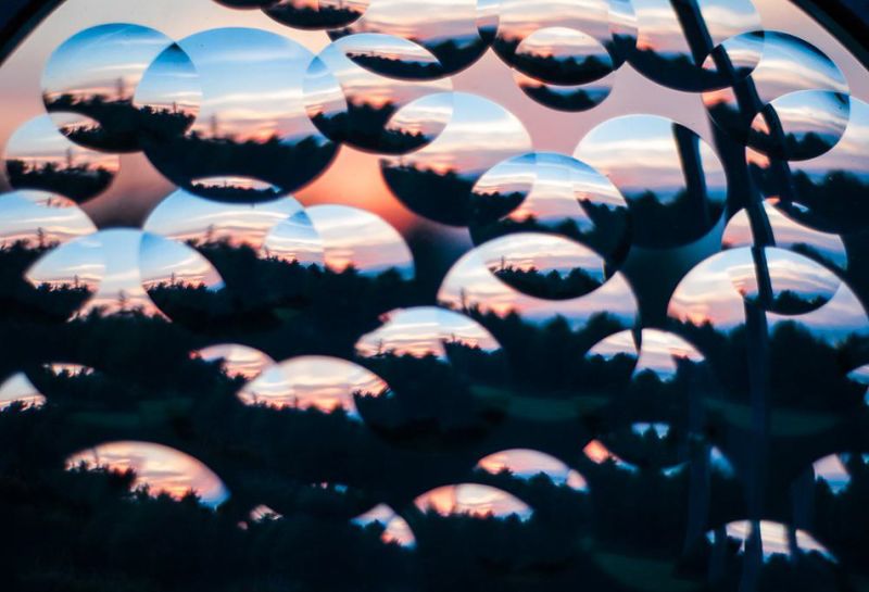Bubbles-A_Lifetime_of_Sunsets
