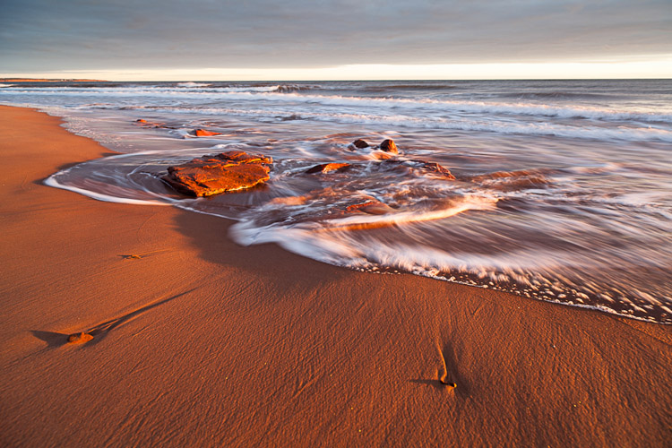 PEI_National_Parks_2_Darrell_Theriault_-_Dancing_Waves
