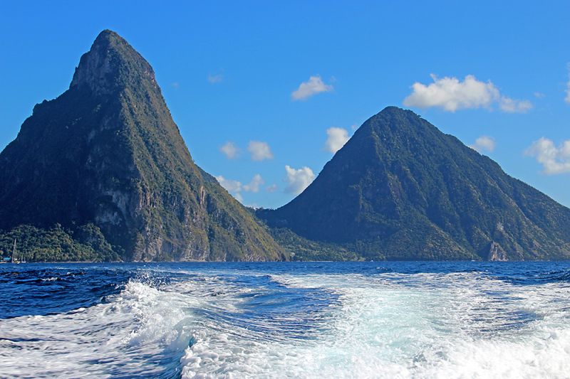 Panoramic_The_Pitons
